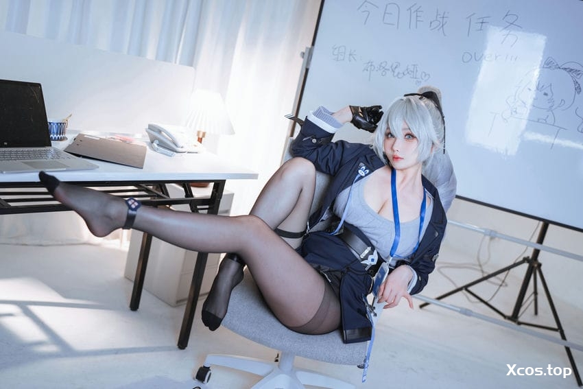 [专享] rioko凉凉子 NO.137 崩坏：星穹铁道 布洛妮娅OL 大鸭鸭 [50P+12V-866MB]