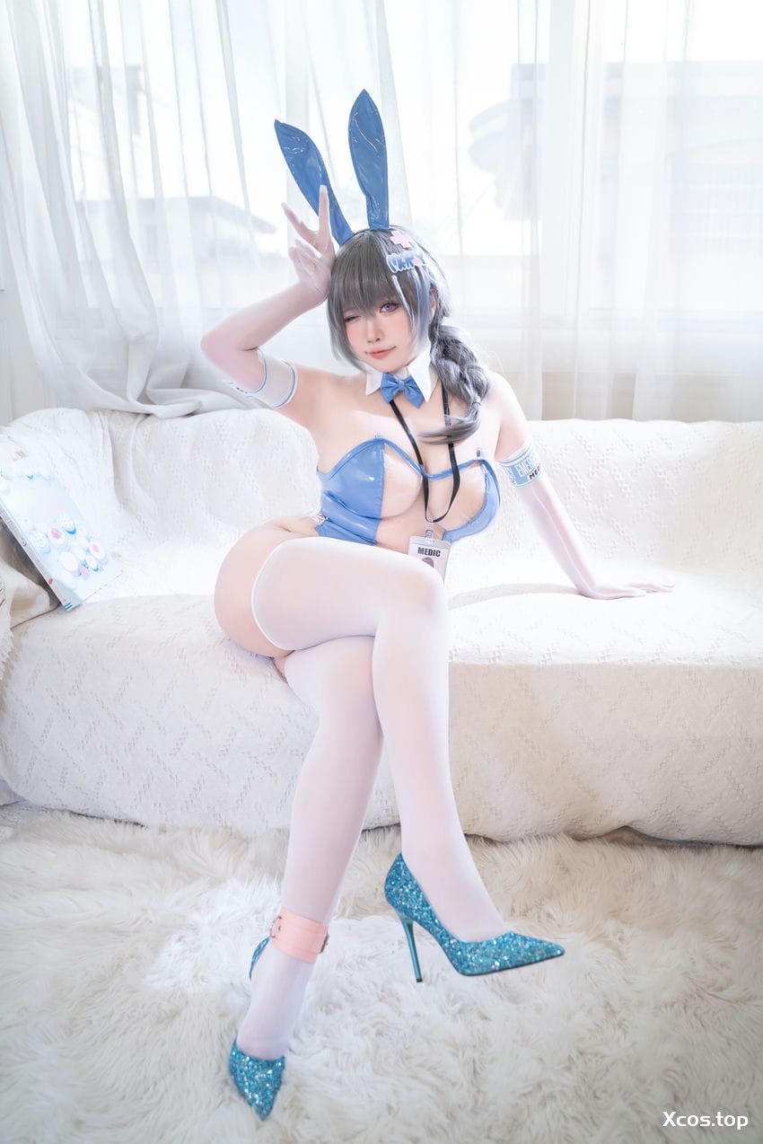 贞子蜜桃 - Nikke胜利女神 梅里 兔女郎 [73P+1V-936MB]