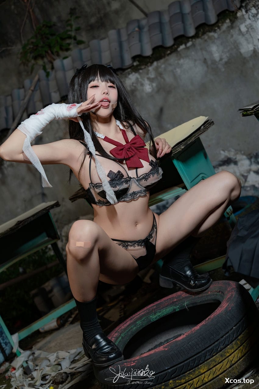 [专享] 咬一口兔娘(Yiko湿润兔) - 11月作品『不良女高』[73P+1V-1.79G]