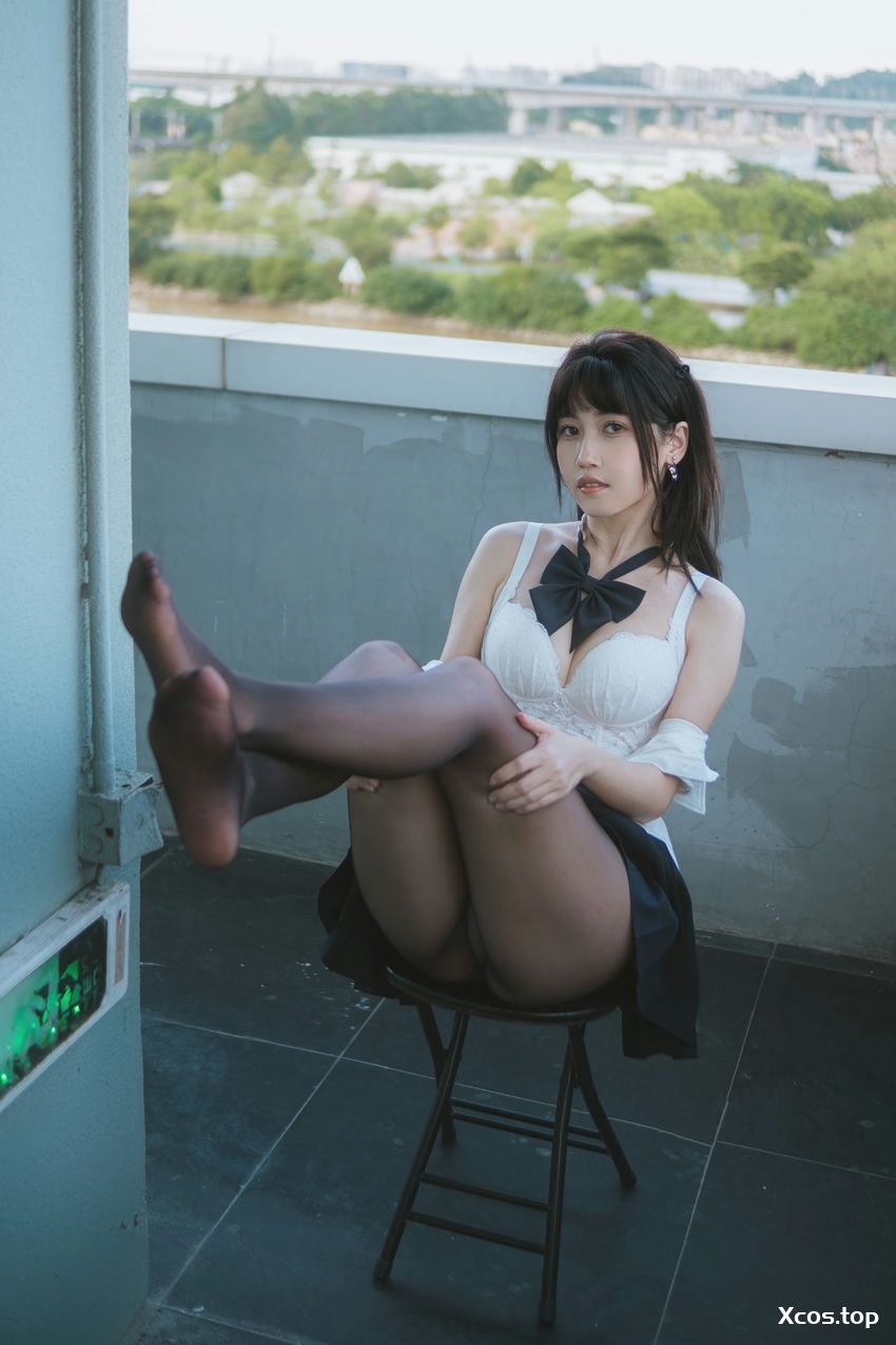 不呆猫 - JK学妹户外 [59P-390MB]