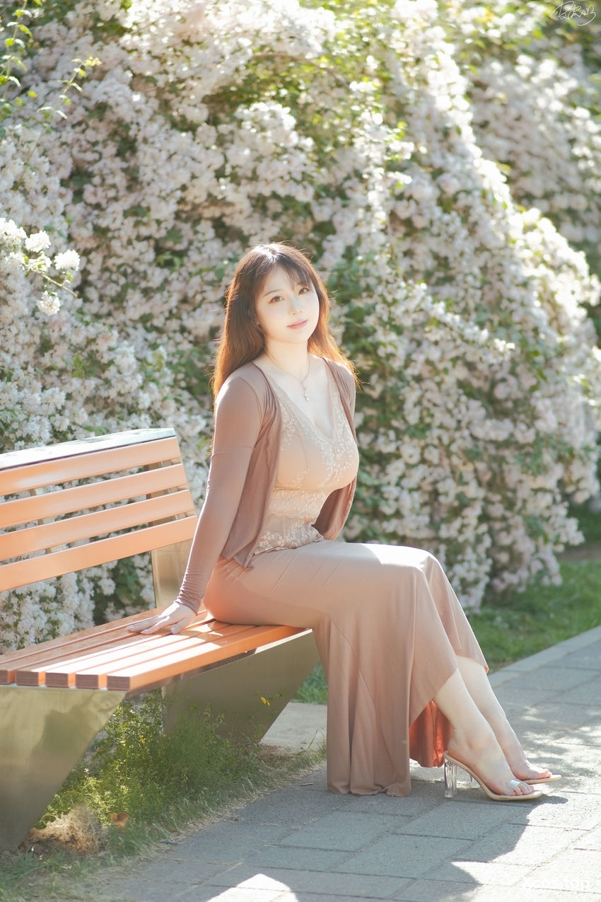 皮皮奶 NO.063 猥实人妻 [54P-837MB]