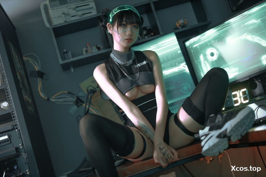 周叽是可爱兔兔 - 仿生人形 [38P-877MB]