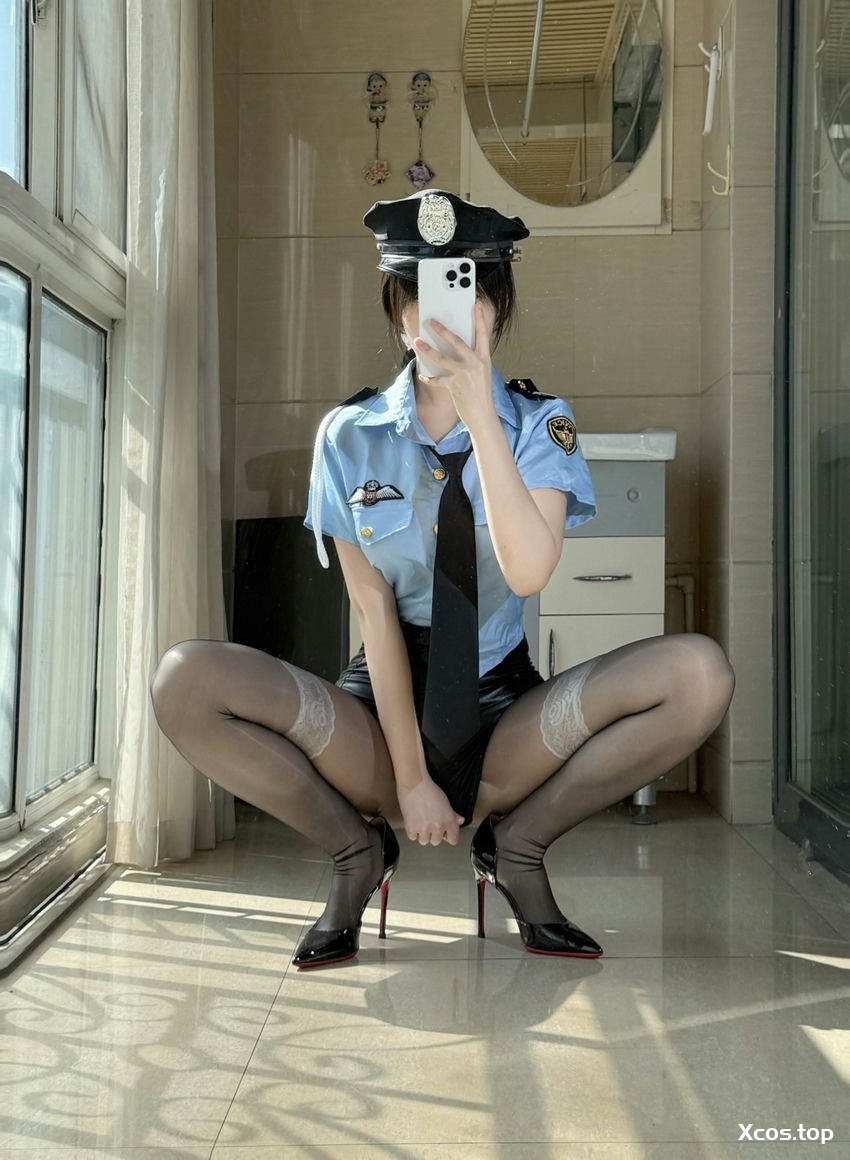 [专享] 不可爱羚 - 高价定制 女警制服 [48P+8V-1.04G]