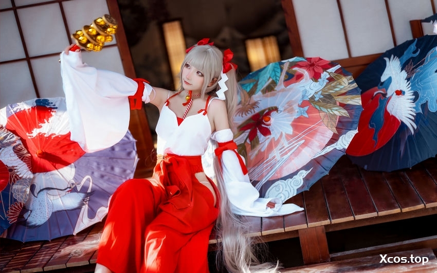 是三不是世w NO.041 碧蓝航线 可畏 巫女 [21P-539MB]