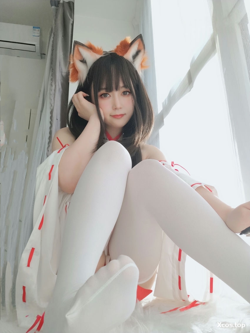 白银81 - 神社小狐狸 [93P+7V-600MB]