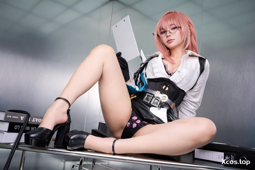 [专享] 135 ZinieQ – 绝区零 - 月城柳 [45P+6V-689MB]