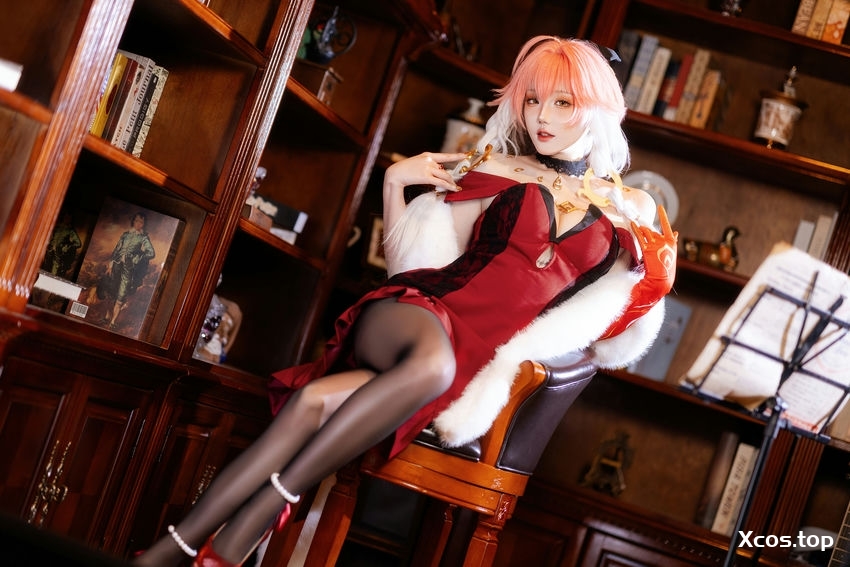 瓜希酱 NO.106 鸣潮 长离 必胜客  [18P-75MB]