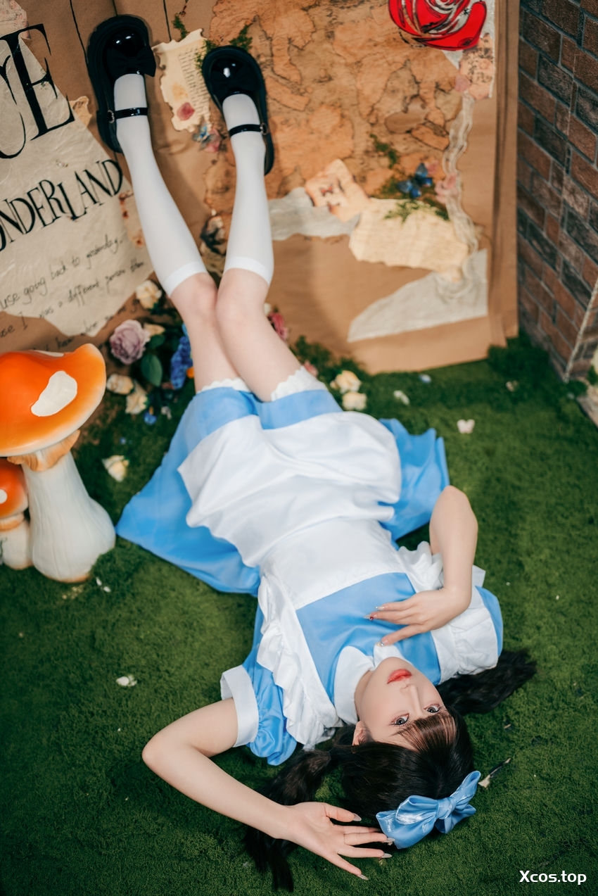 鹿八岁 - 爱丽丝梦游仙境 [24P-960MB]