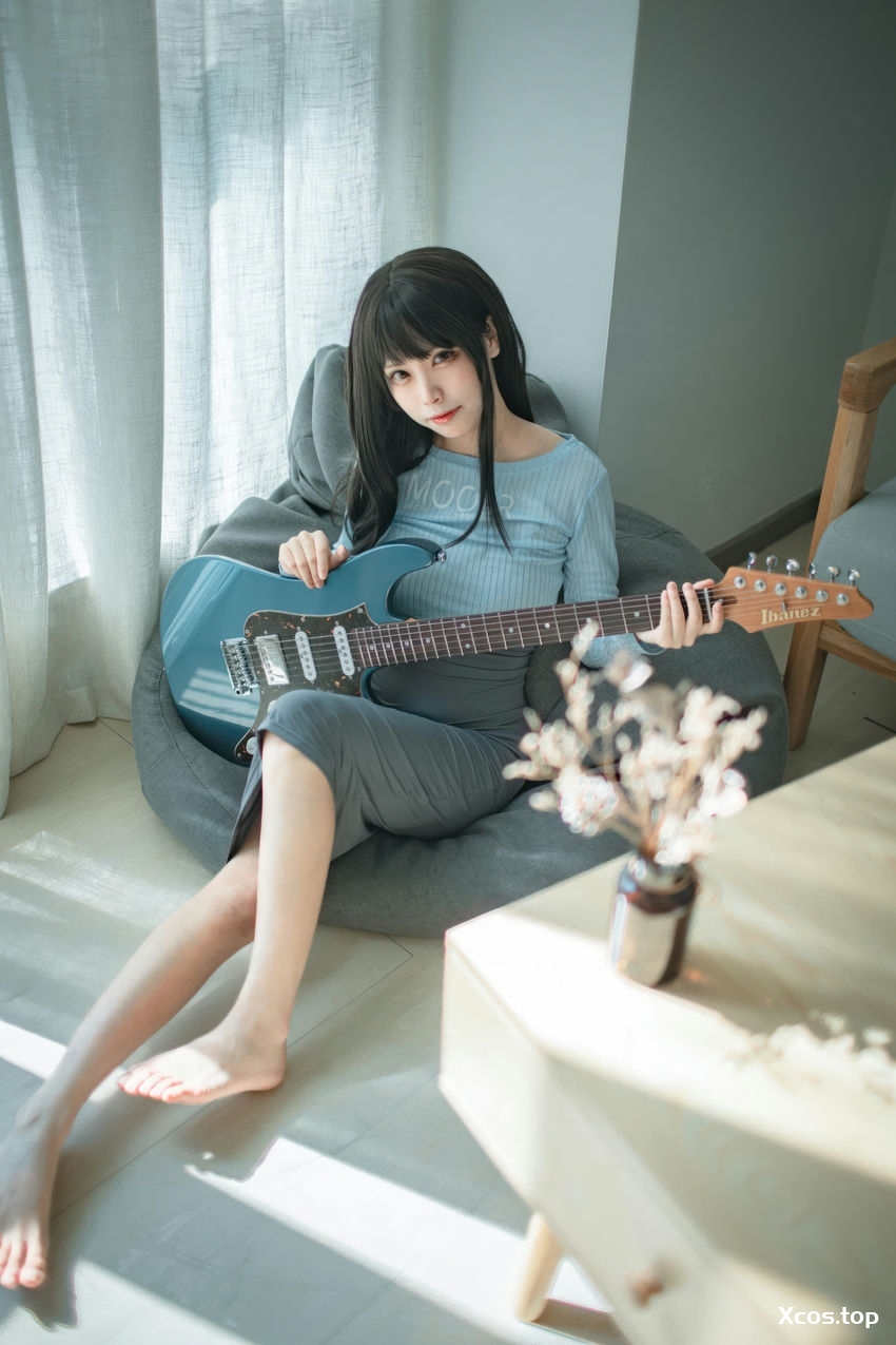 三無人型 - 吉他妹妹 [24P-223MB]