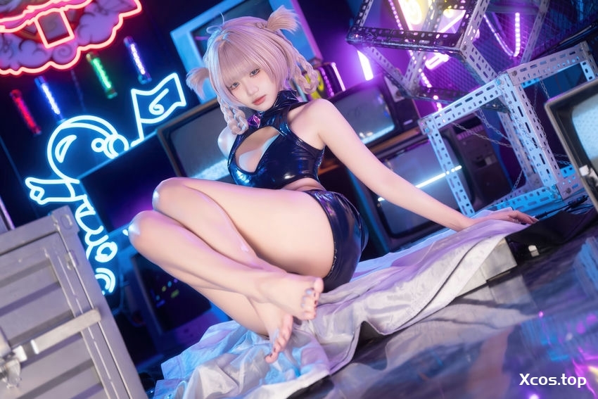 [专享] 柒柒要乖哦 - 常服小荠 [41P+1V-831M]