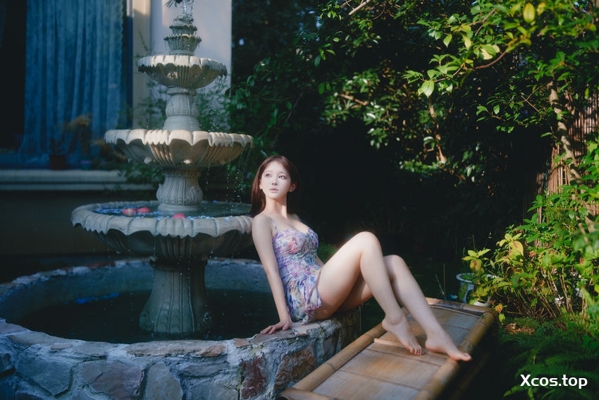 蠢沫沫 NO.409  水池碎花裙 [27P-675M]