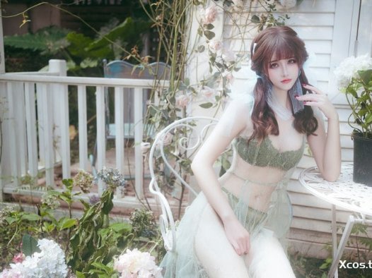 鹿八岁 – 小鹿的秘密花园 [70P-1.20GB]