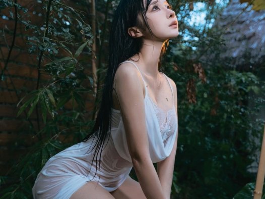 <span style='color:red;font-size:16px;'>[专享]</span> 蠢沫沫 NO.373 雨 [48P-294M]