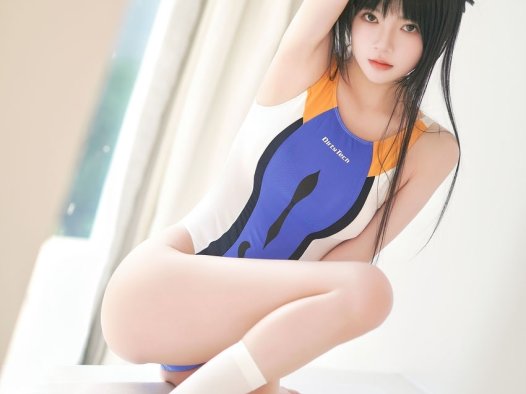 桜桃喵 – 竞泳 [21P-242MB]